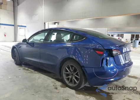 2021 Tesla Model 3 from USA, damaged, VIN 5YJ3E1EB6MF992697